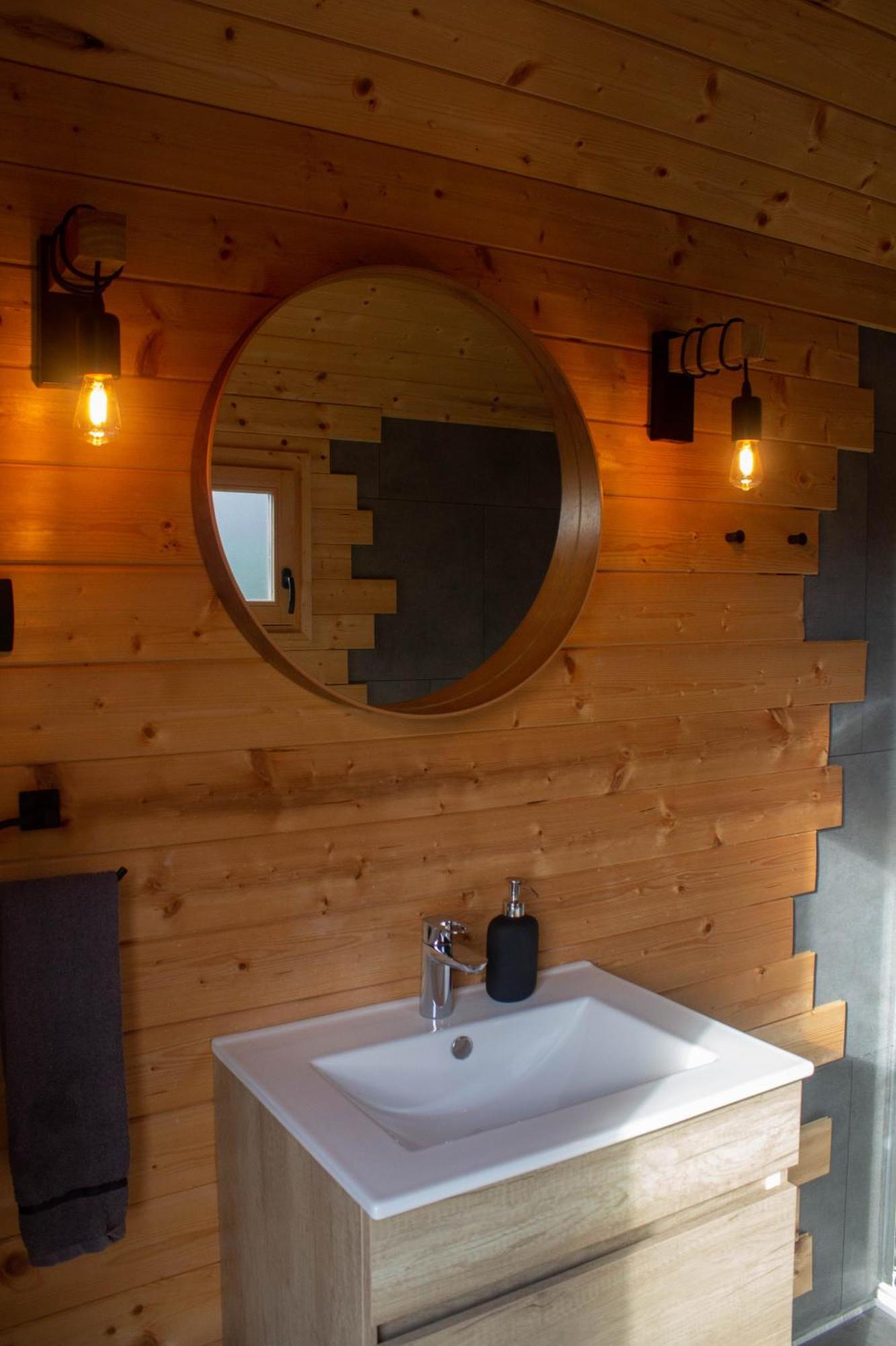 Hiska-Glamping Hotel Ajdovscina Exterior photo